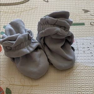 Grey Zutano 6m booties